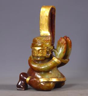 臻品旧藏老和田玉包金三星堆人 高15厘米,长8厘米,宽7厘米,重680克#古